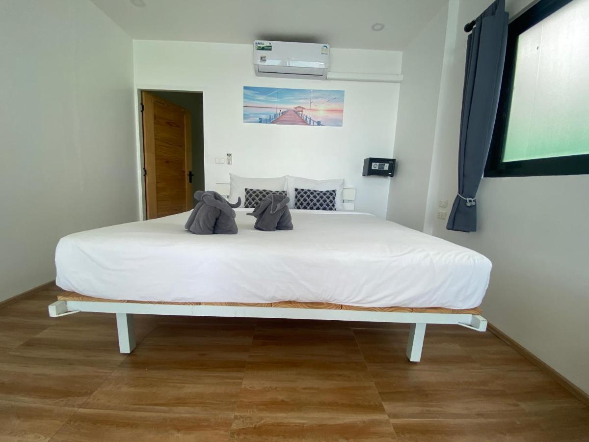 Patong Sunset Villa Phuket エクステリア 写真